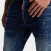 Biker Jean con lavaggio a macchie rosse medie Biker Jean con lavaggio a macchie rosse medie