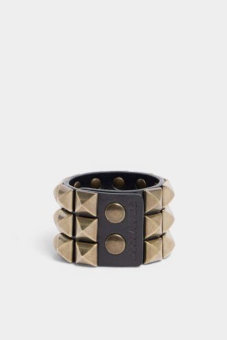 Bracciale con borchie su tutta la superficie