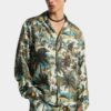 Camicia con collo a V e stampa scimmia Camicia con collo a V e stampa scimmia