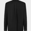 Camicia con spalle scese Camicia con spalle scese