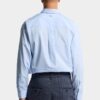 Camicia con spalle scese e taglio grezzo Camicia con spalle scese e taglio grezzo