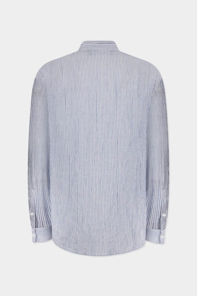 Camicia in lino con spalline scese e cravatta Camicia in lino con spalline scese e cravatta