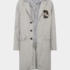 Cappotto con cappuccio strappato Cappotto con cappuccio strappato
