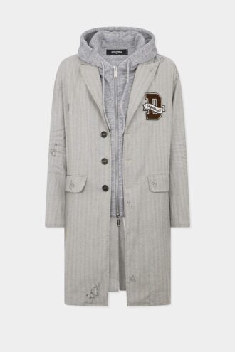 Cappotto con cappuccio strappato