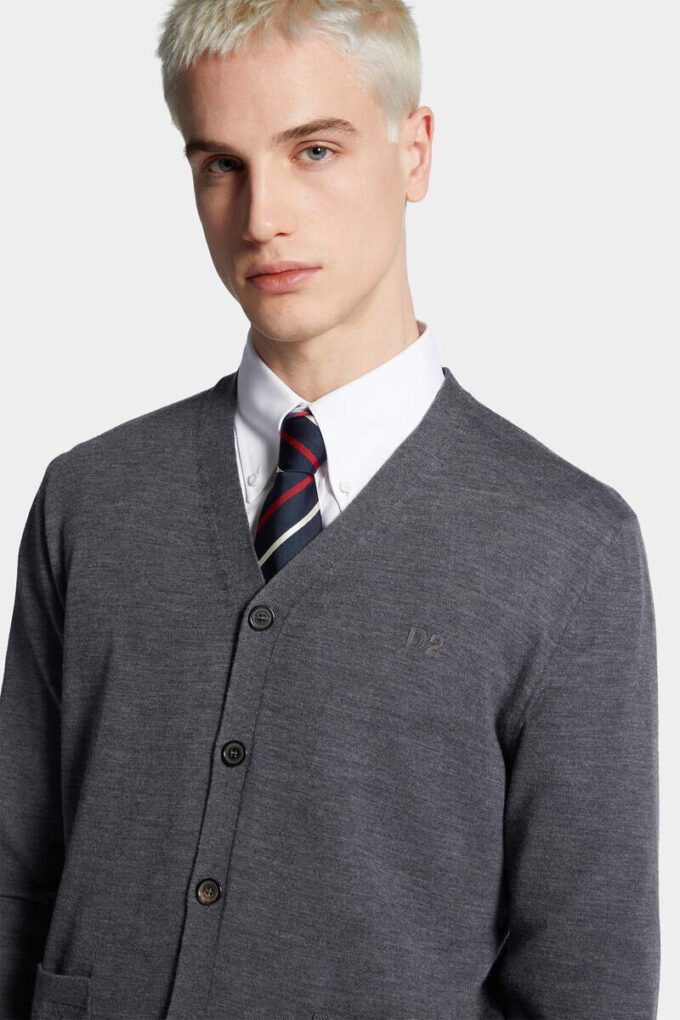 Cardigan in lana D2