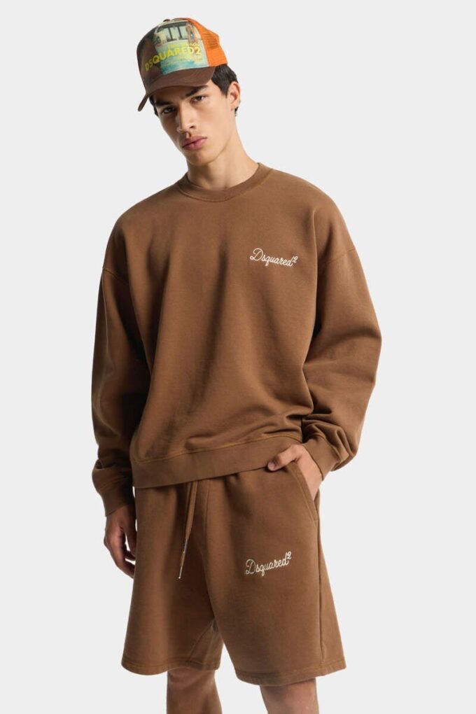 D2 Signature Relax Fit Crewneck D2 Signature Relax Fit Crewneck