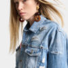 Giacca in Jeans squadrata con lavaggio chiaro Giacca in Jeans squadrata con lavaggio chiaro
