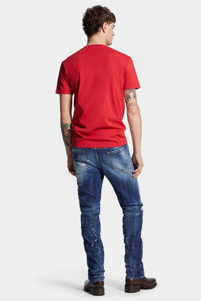 Jeans 642 con lavaggio a macchie rosse medie Jeans 642 con lavaggio a macchie rosse medie
