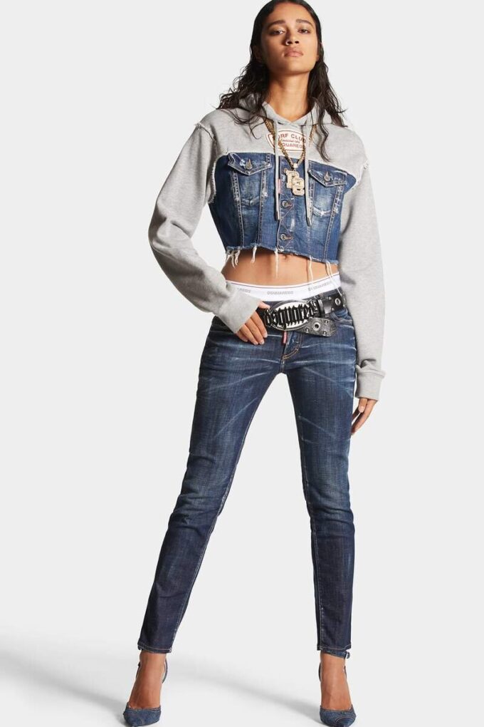 Jeans Jennifer con lavaggio scuro pulito Jeans Jennifer con lavaggio scuro pulito
