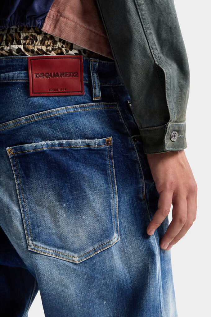 Jeans Kawaii con lavaggio medio Jeans Kawaii con lavaggio medio