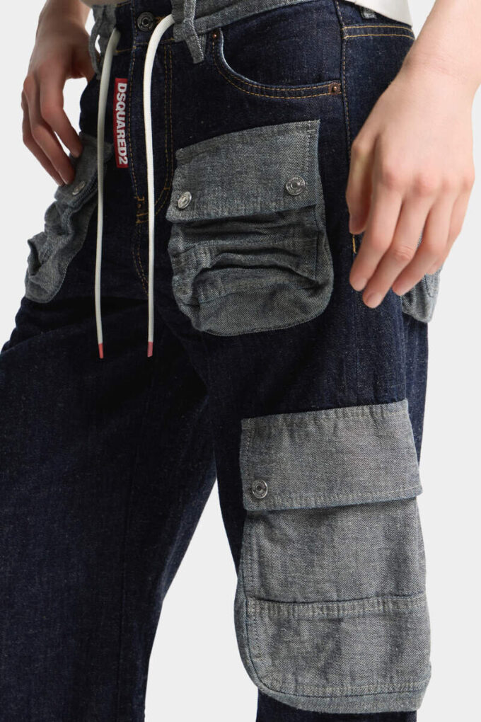 Jeans larghi con effetto intrecciato e lavaggio scuro Jeans larghi con effetto intrecciato e lavaggio scuro
