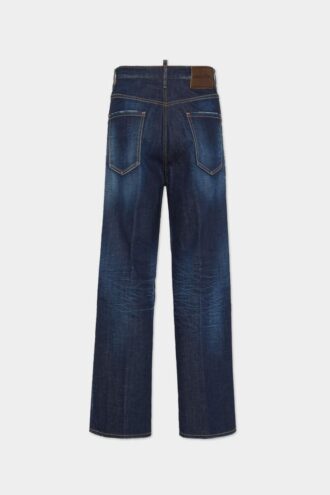 Jeans larghi con lavaggio scuro pulito
