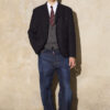 Jeans larghi con lavaggio scuro pulito Jeans larghi con lavaggio scuro pulito