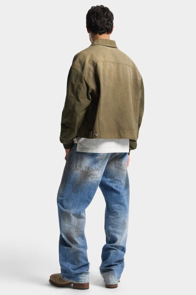 Jeans Loose Twist con lavaggio leggermente sporco Jeans Loose Twist con lavaggio leggermente sporco