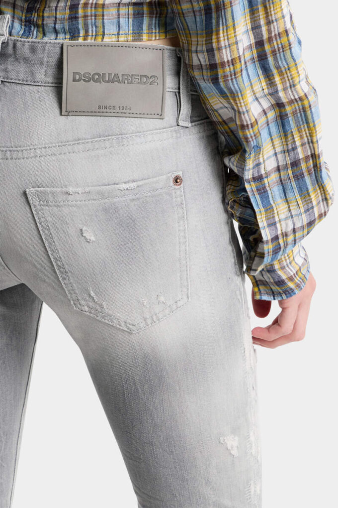 Jeans skinny con lavaggio grigio spazzolato Jeans skinny con lavaggio grigio spazzolato