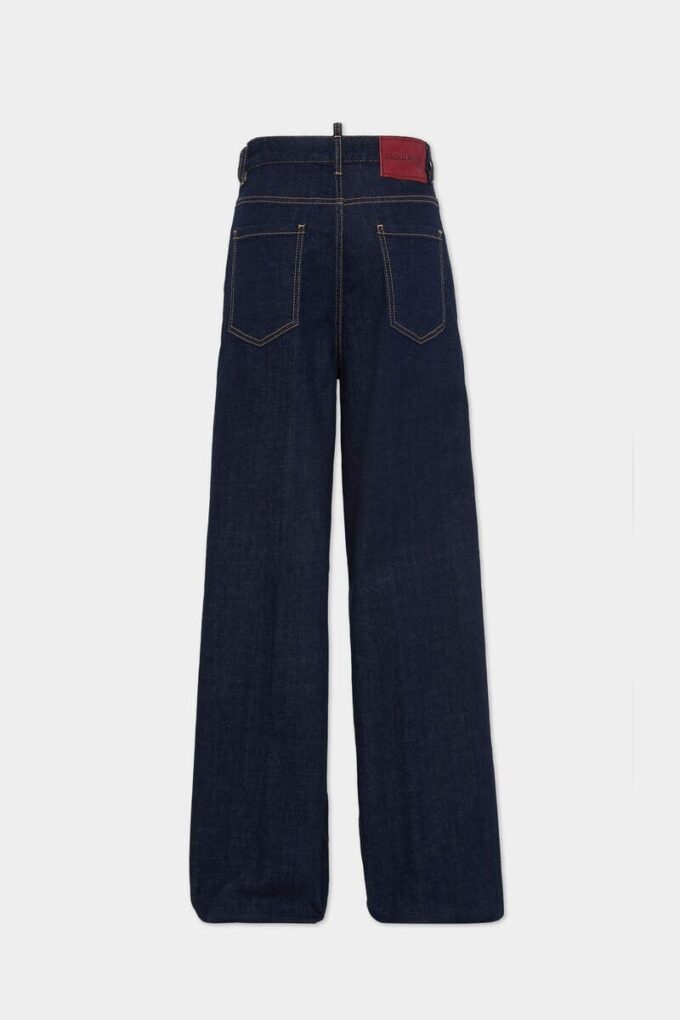 Jeans Traveller con lavaggio scuro Jeans Traveller con lavaggio scuro
