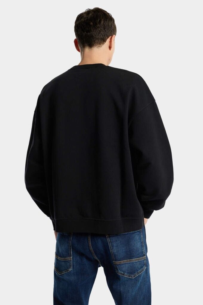 Maglia girocollo Dsquared2 Tape dalla vestibilità comoda Maglia girocollo Dsquared2 Tape dalla vestibilità comoda