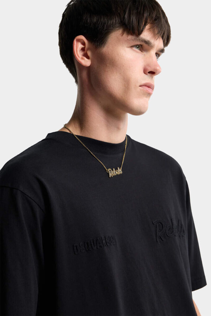 Maglietta Dsquared2 Rebels dalla vestibilità ampia Maglietta Dsquared2 Rebels dalla vestibilità ampia