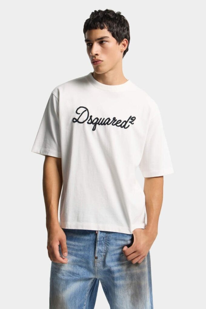 Maglietta Dsquared2 ricamata dalla vestibilità ampia Maglietta Dsquared2 ricamata dalla vestibilità ampia