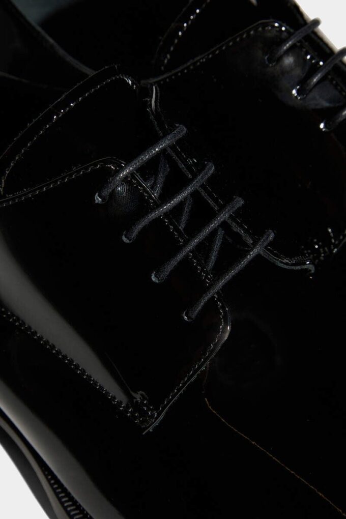 Nuove scarpe stringate punk Nuove scarpe stringate punk