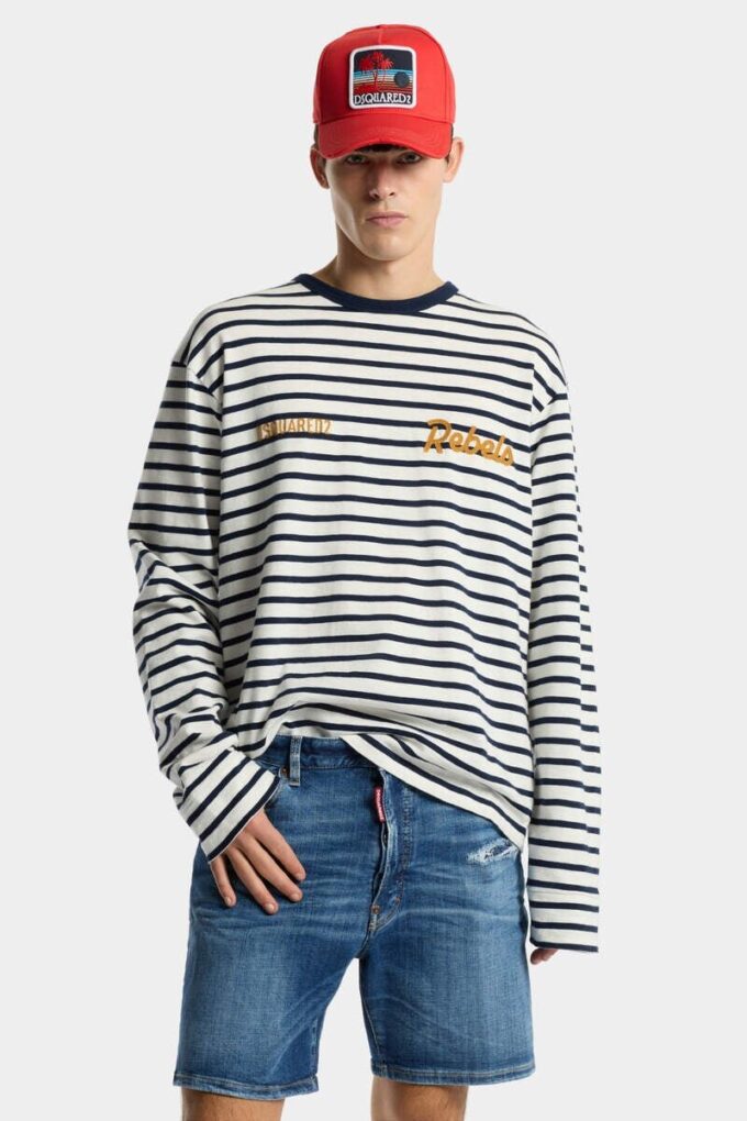 Pantaloncini blu navy con lavaggio medio Pantaloncini blu navy con lavaggio medio