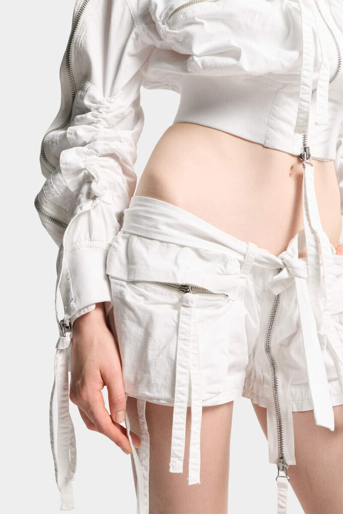 Pantaloncini cargo con tasche multiple Pantaloncini cargo con tasche multiple