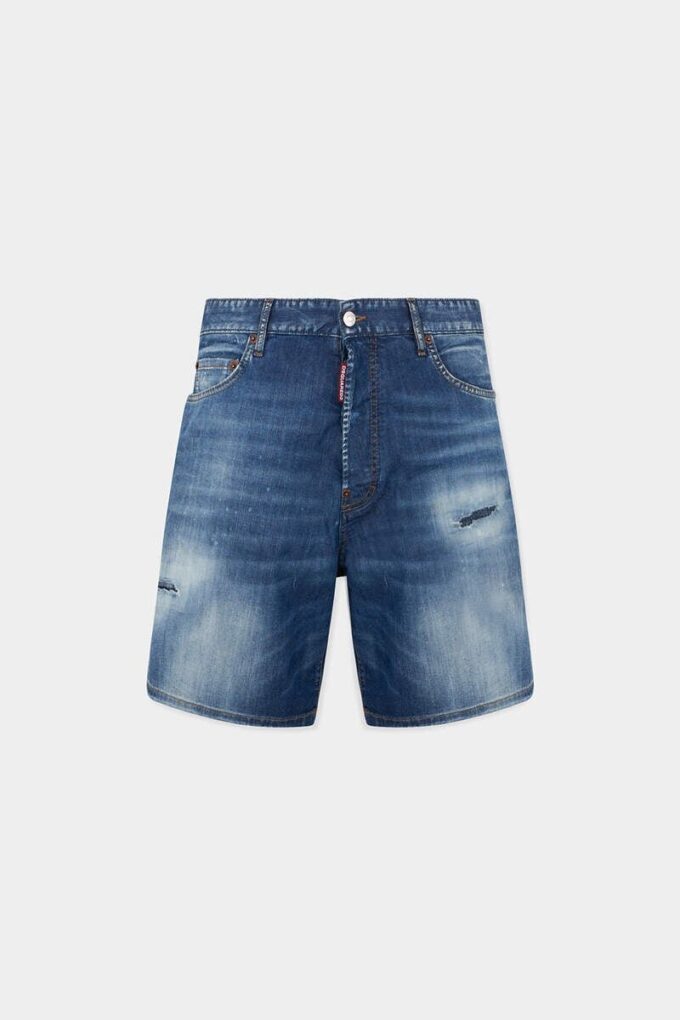 Pantaloncini con lavaggio medio Pantaloncini con lavaggio medio