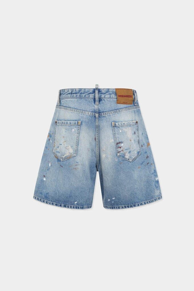 Pantaloncini con lavaggio medio Pantaloncini con lavaggio medio