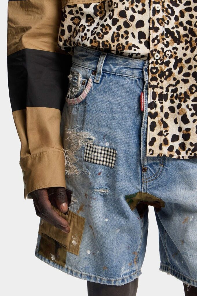 Pantaloncini con lavaggio medio Pantaloncini con lavaggio medio