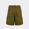 Pantaloncini con tasche multiple Pantaloncini con tasche multiple