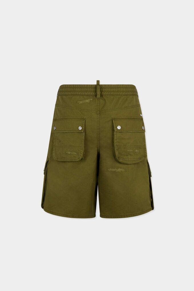 Pantaloncini con tasche multiple Pantaloncini con tasche multiple