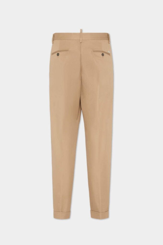 Pantaloni in cotone con una piega