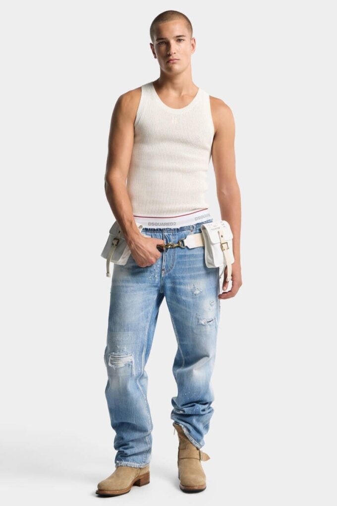 Pantaloni jogger in denim lavaggio chiaro Pantaloni jogger in denim lavaggio chiaro