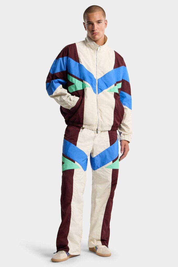 Pantaloni larghi da tuta a blocchi di colore Pantaloni larghi da tuta a blocchi di colore