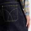 Pantaloni sexy anni ’70 con lavaggio scuro Pantaloni sexy anni ’70 con lavaggio scuro