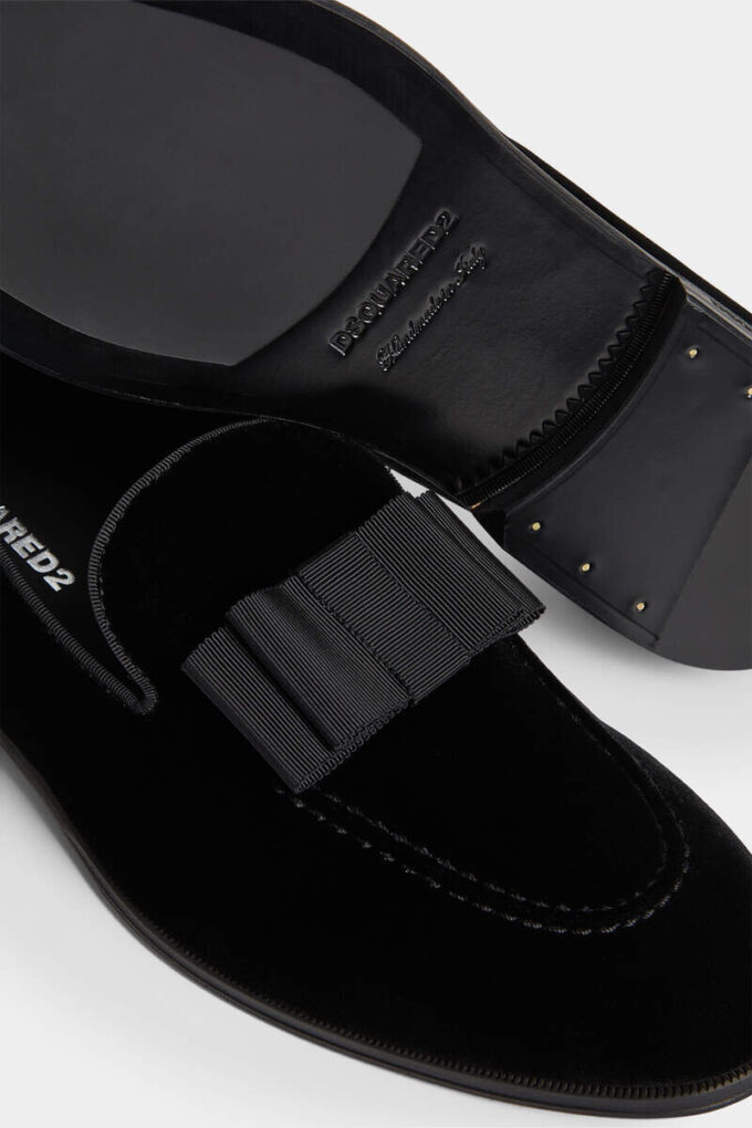 Pantofole neoclassiche Pantofole neoclassiche