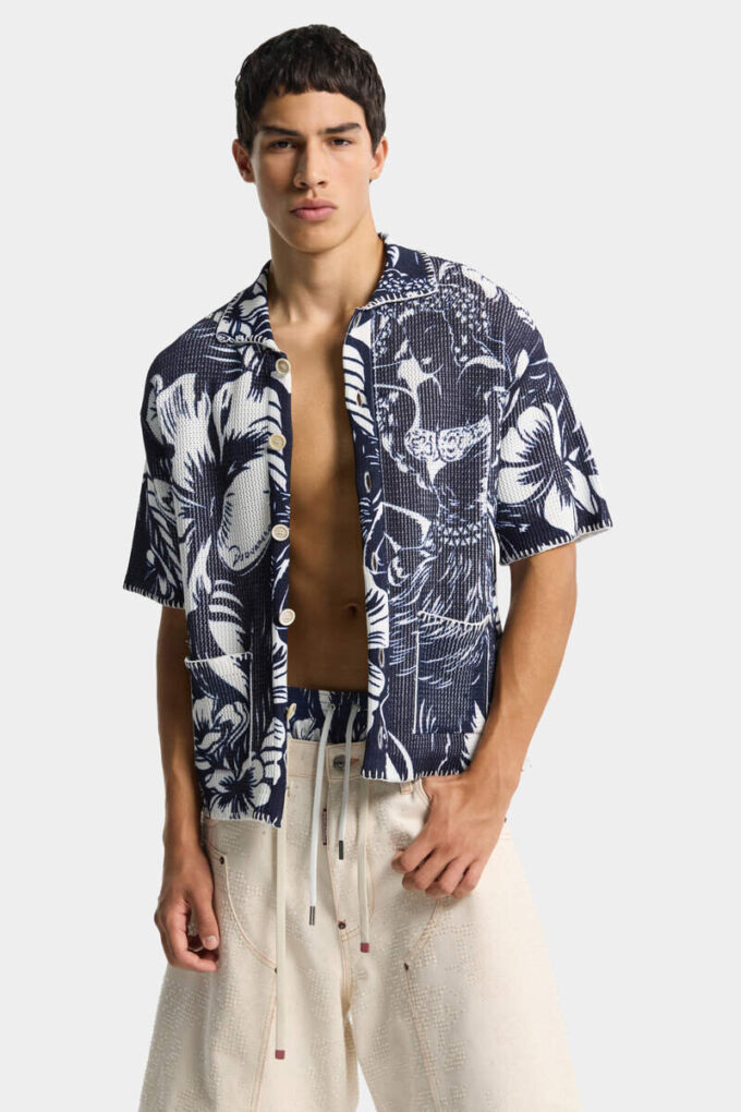Polo a maniche corte con fiori danzanti in pantaloncini