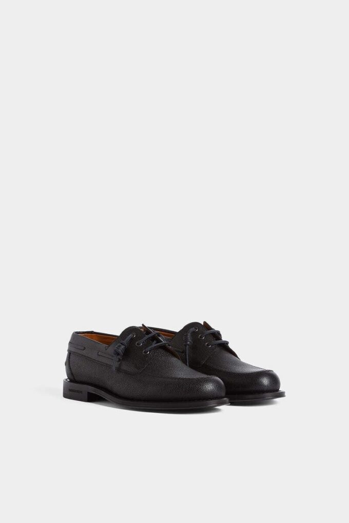 Scarpe da barca neoclassiche Scarpe da barca neoclassiche