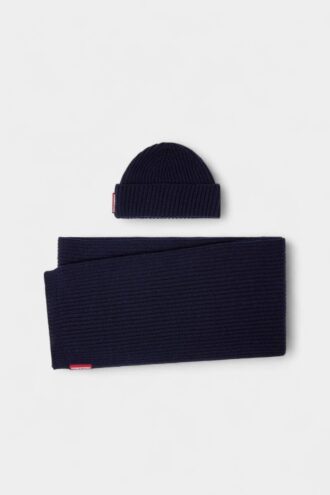 Set sciarpa e cappello in maglia calda