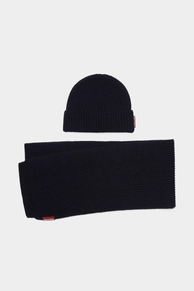 Set sciarpa e cappello in maglia calda Set sciarpa e cappello in maglia calda
