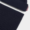 Set sciarpa e cappello in maglia calda Set sciarpa e cappello in maglia calda