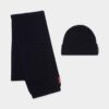 Set sciarpa e cappello in maglia calda Set sciarpa e cappello in maglia calda