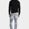 Skater Jean con lavaggio grigio spazzolato Skater Jean con lavaggio grigio spazzolato