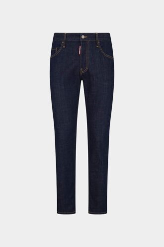 Skater Jean con lavaggio scuro
