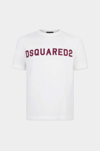 T-shirt dal taglio sportivo con effetto vintage