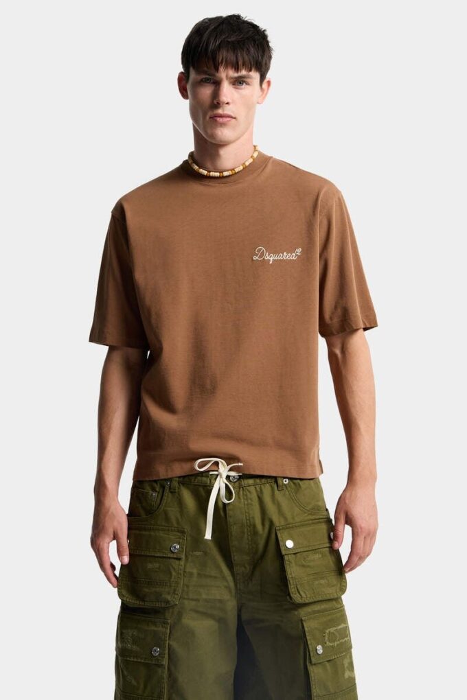T-shirt dalla vestibilità ampia firmata Dsquared2 T-shirt dalla vestibilità ampia firmata Dsquared2