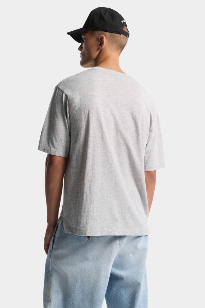 T-shirt dalla vestibilità ampia firmata Dsquared2 T-shirt dalla vestibilità ampia firmata Dsquared2
