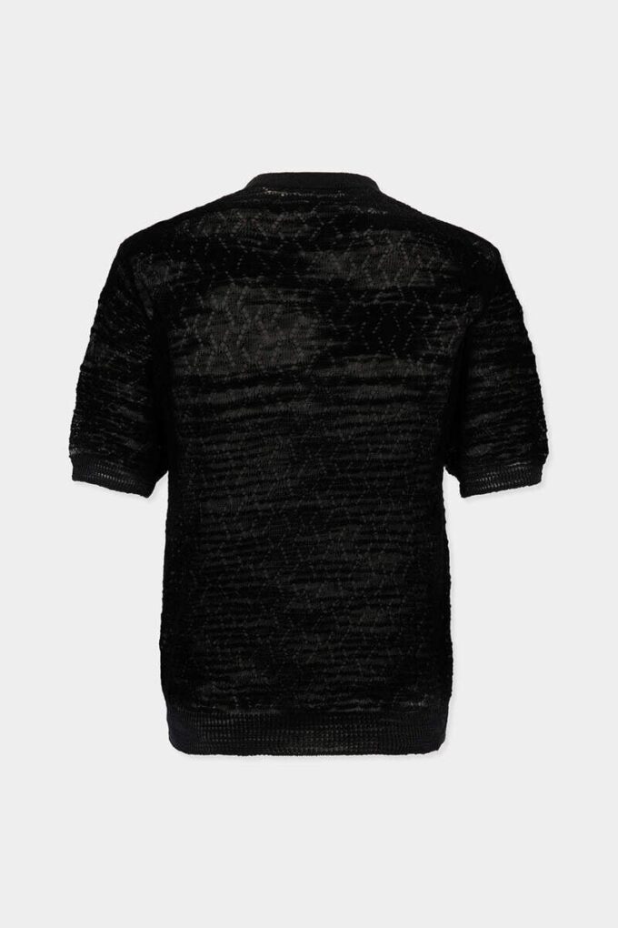 T-shirt in maglia traforata T-shirt in maglia traforata