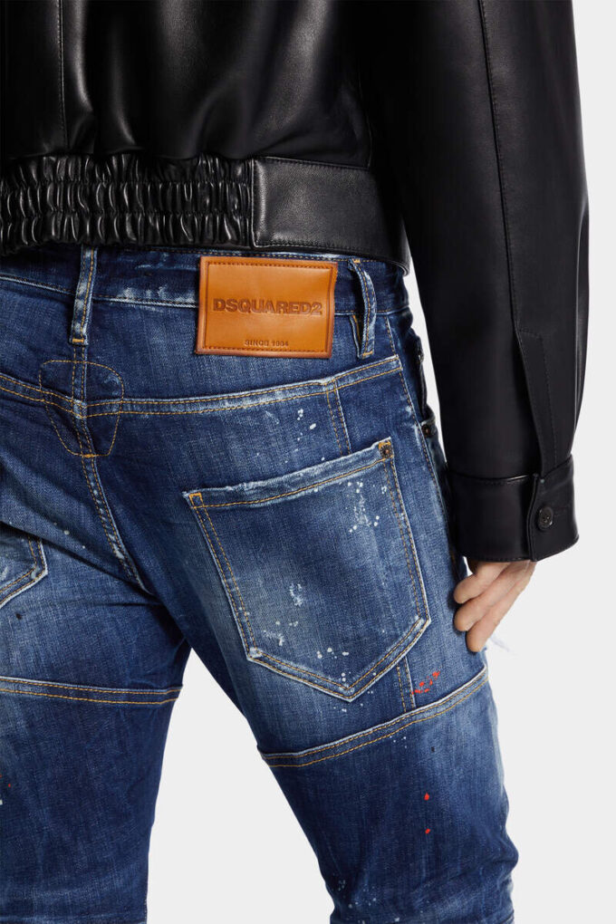 Tidy Biker Jeans con lavaggio a macchie rosse medie Tidy Biker Jeans con lavaggio a macchie rosse medie